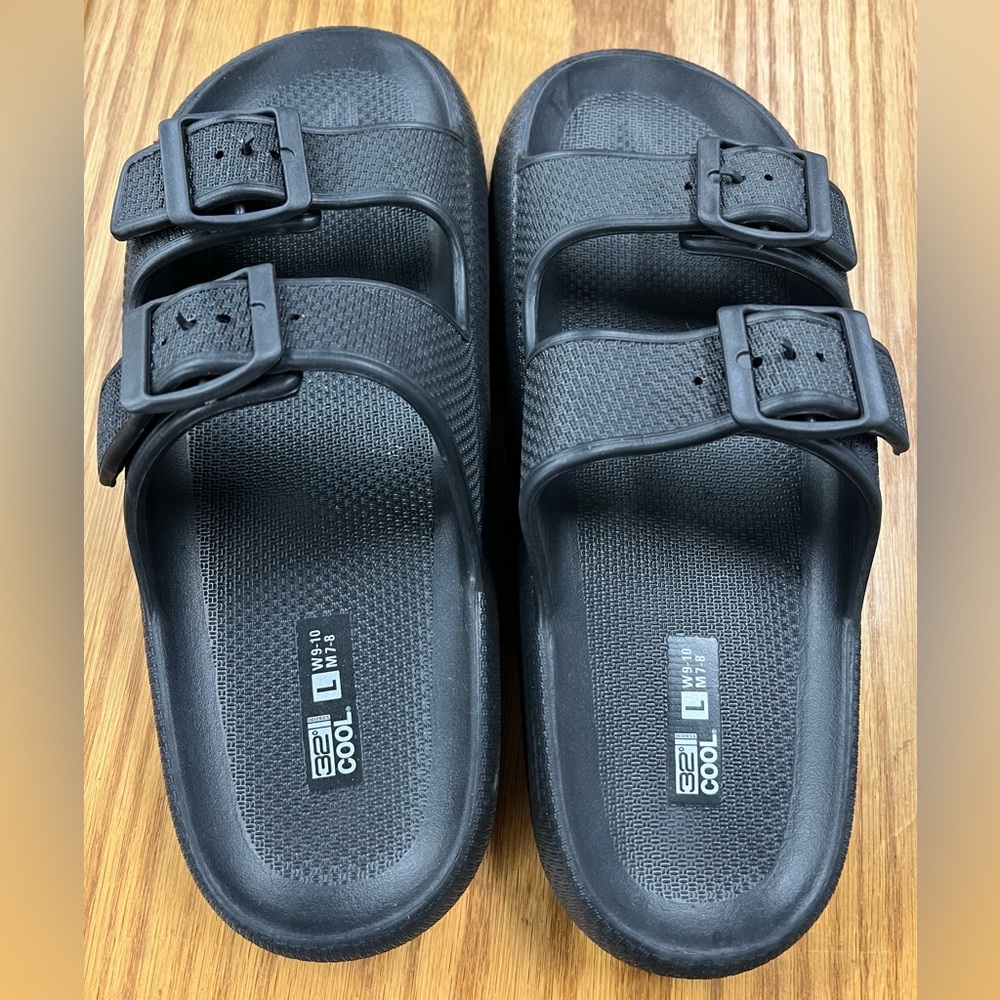 Like New 32 DEGREES Women's Cloud Slide Slip-On Waterproof Pillow-Like Sz.LG